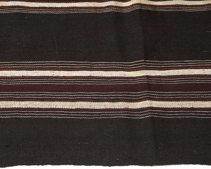Brown Kilim Rug 4' 10" x 6' 7" | No. VR67230