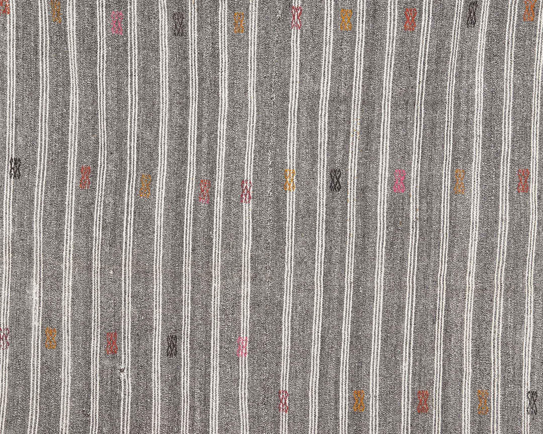 Gray Kilim Rug 6' 1" x 8' 3" | No. VR47906
