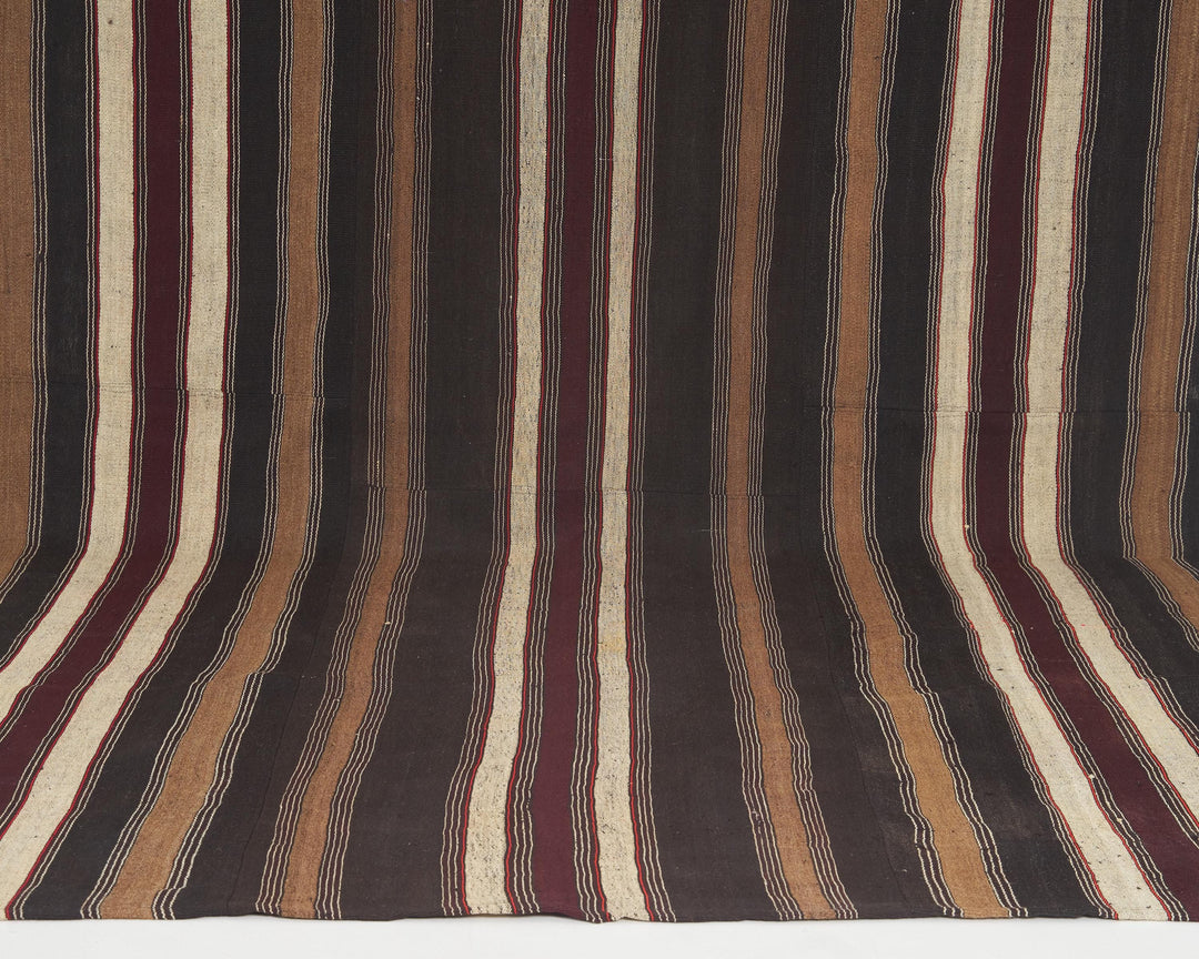 Kilim Rug 7' 5" x 11' 8" | No. VR39644