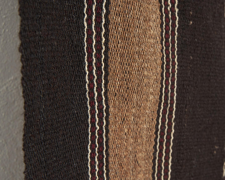 Brown Kilim Rug 5' 6" x 7' 4" | No. VR74372