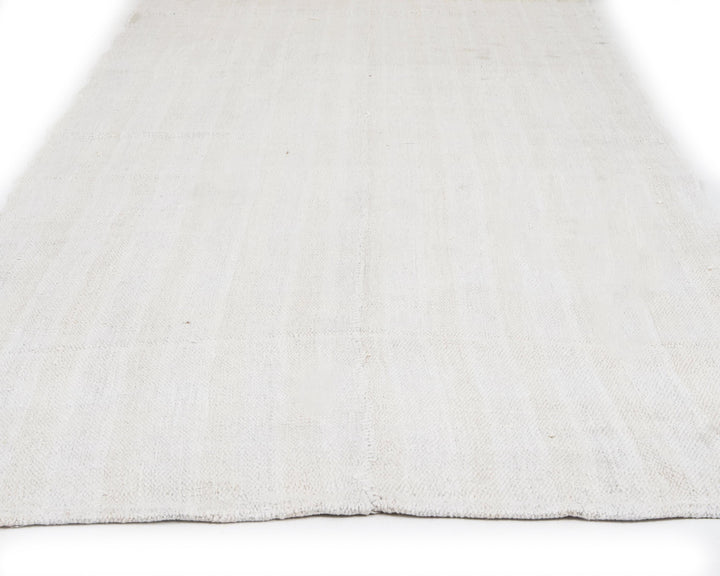 Neutral Runner Rug 2' 7" x 13' 8" | No. VR16154