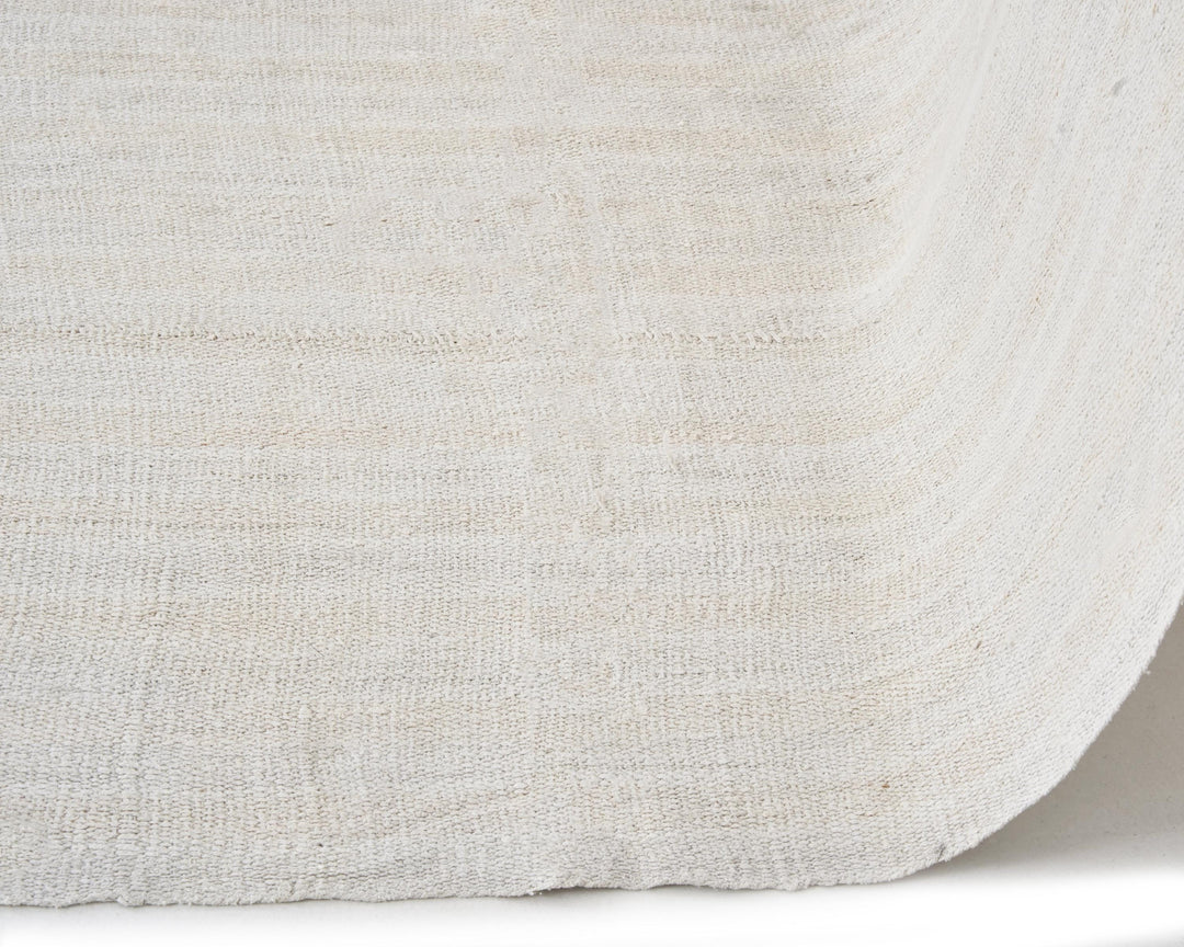 Neutral Runner Rug 2' 7" x 13' 8" | No. VR16154