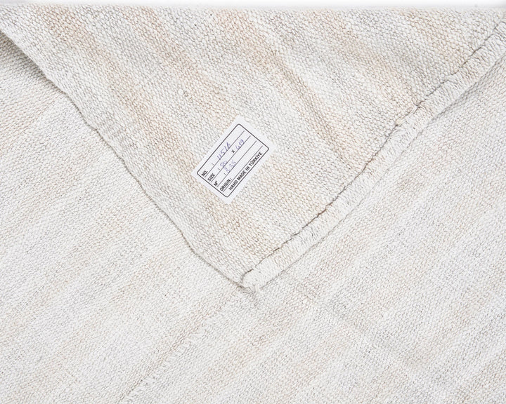 Neutral Runner Rug 2' 7" x 13' 8" | No. VR16154