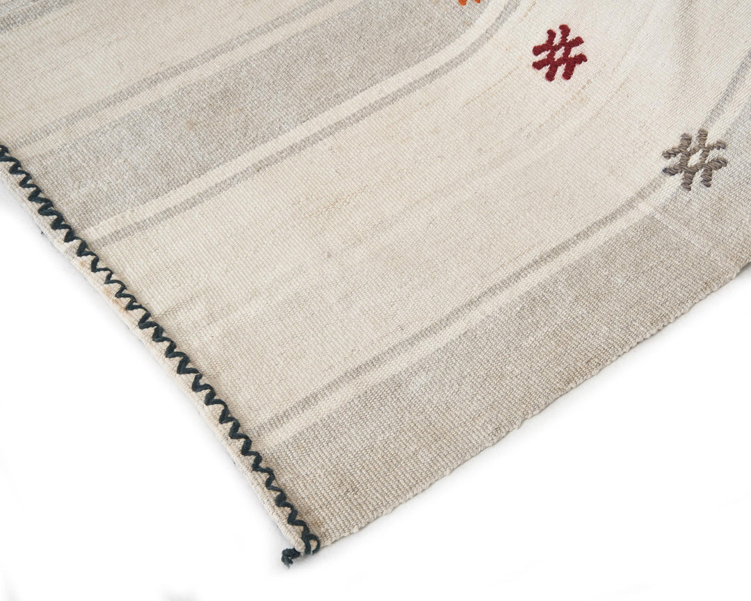 Kilim Rug 6' 7" x 7' 6" | No. VR65117
