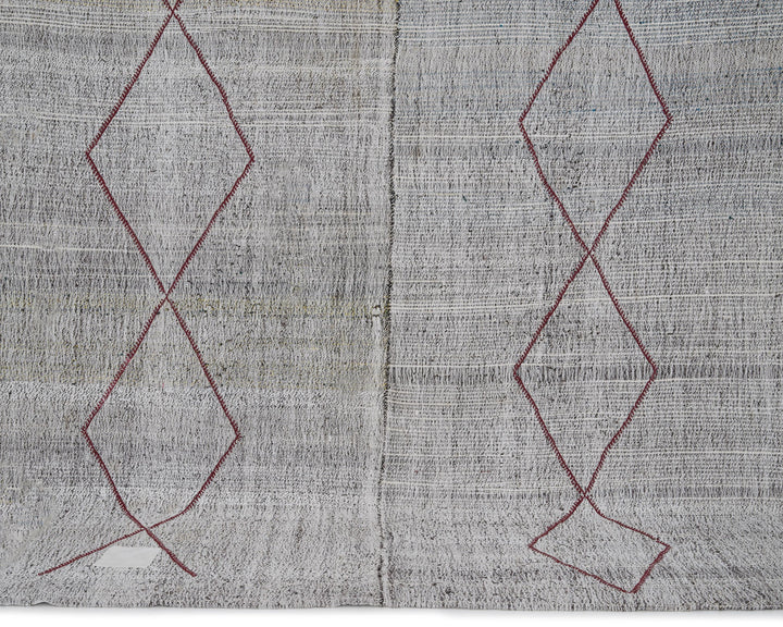 Gray Kilim Rug 7' 5" x 8' 5" | No. VR14060