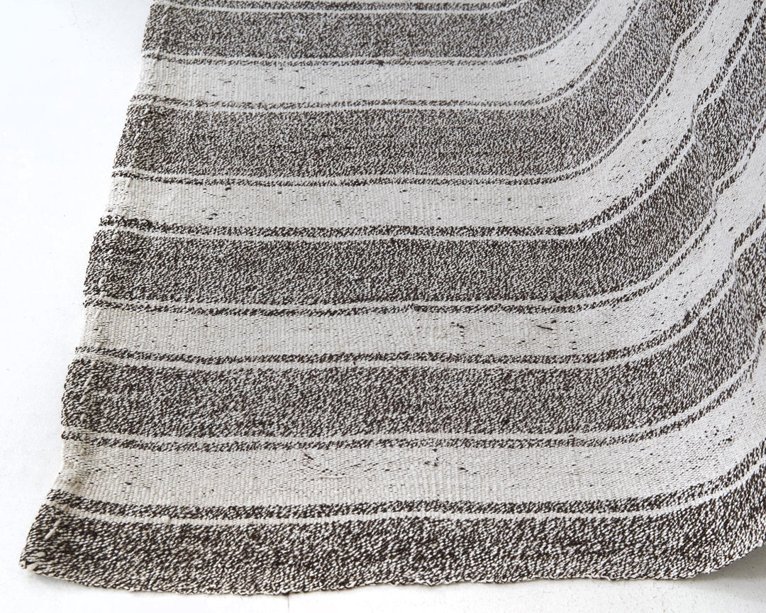 Gray Kilim Rug 6' 8" x 7' 8" | No. VR58928