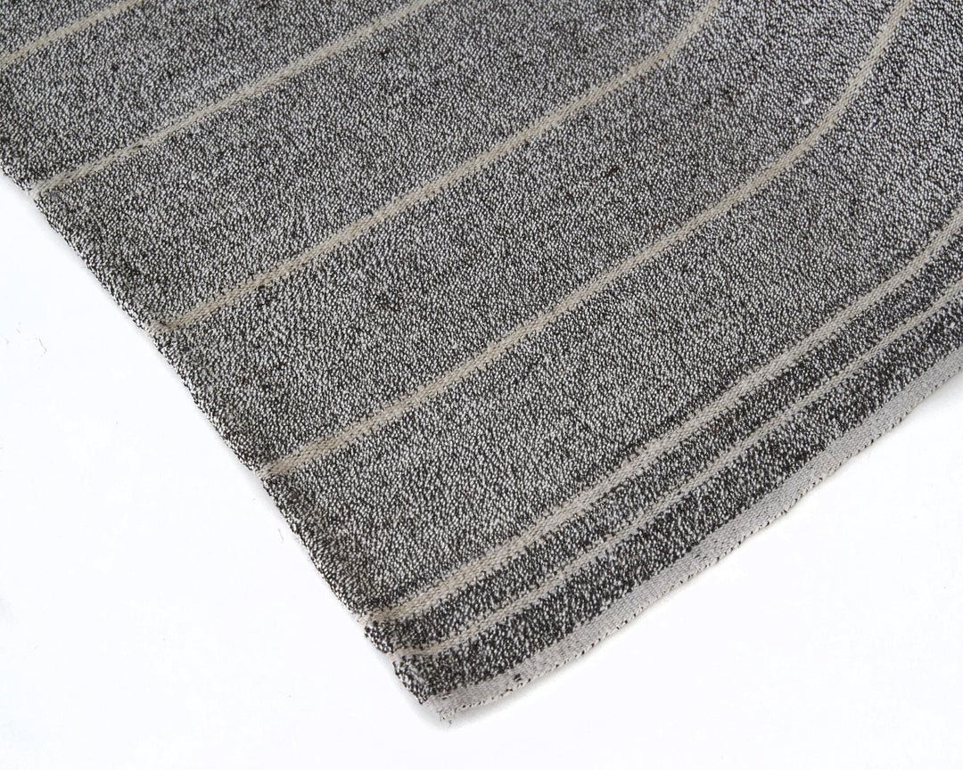 Gray Kilim Rug 5' 11" x 8' 5" | No. VR32398