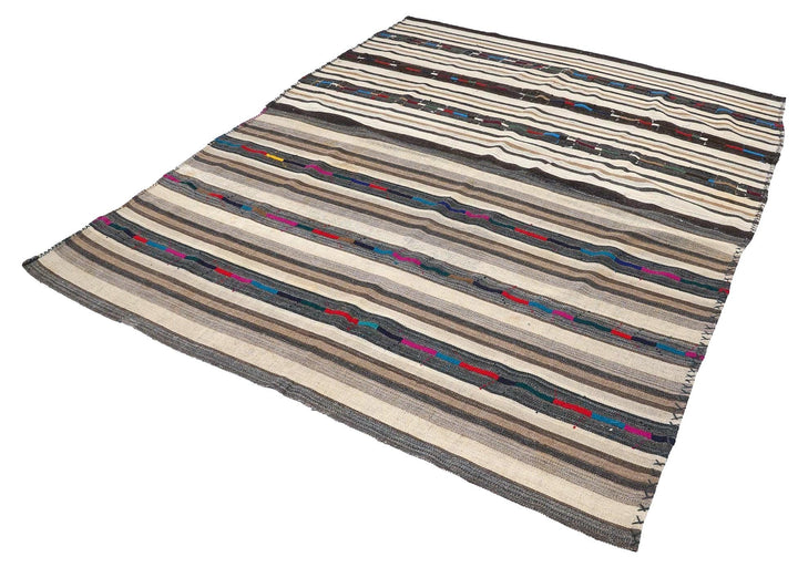 Kilim Rug 7' 11" x 10' 6" | No. VR81054