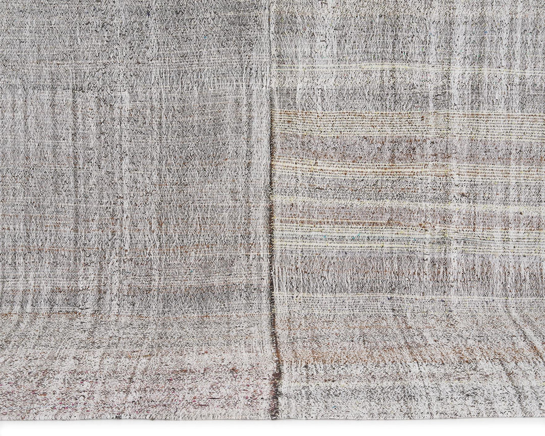 Gray Kilim Rug 7' 1" x 9' 4" | No. VR14312