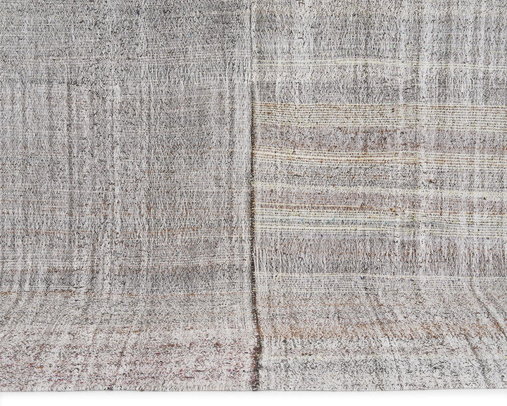 Gray Kilim Rug 7' 1" x 9' 4" | No. VR14312