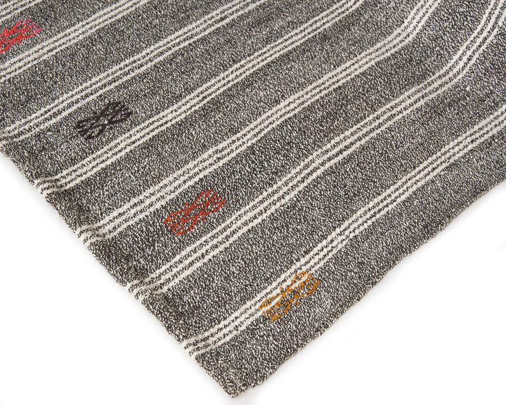 Gray Kilim Rug 6' 1" x 8' 3" | No. VR47906