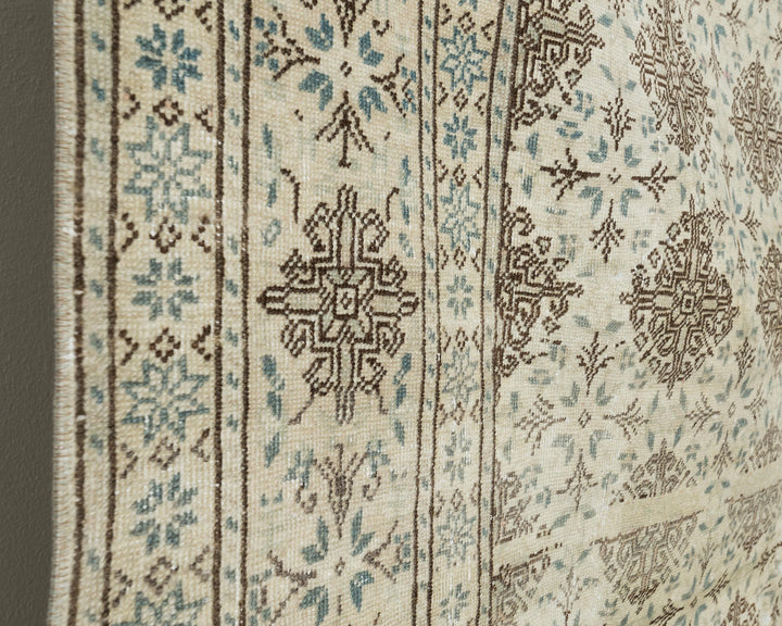 Neutral Oushak Rug 8' 6" x 11' 1" | No. VR34522
