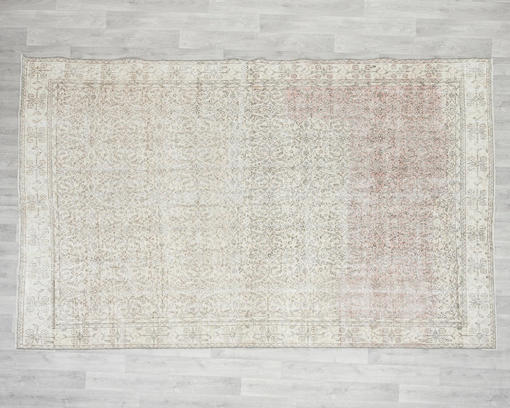 Faded Oushak Rug 6' 6" x 9' 11" | No. VR95982
