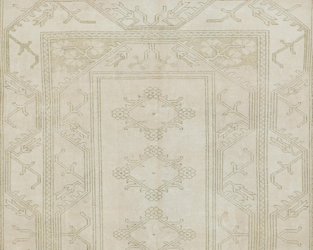 Beige Oushak Rug 5' 11" x 9' 2" | No. VR64043