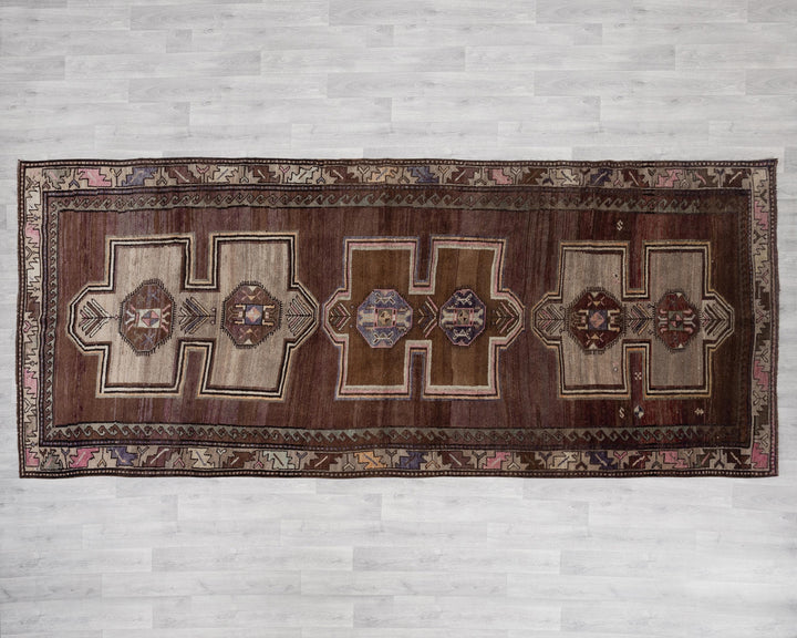 Runner Rug 5' 1" x 10' 11" | No. VR41259