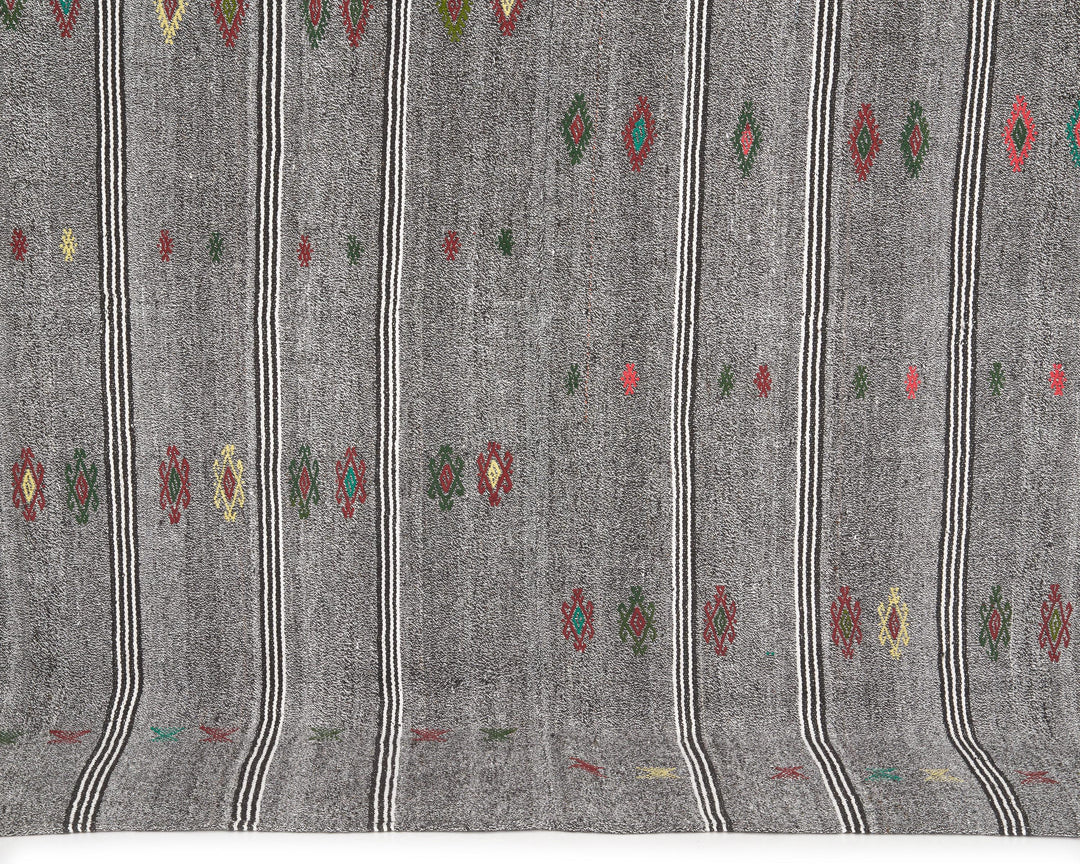 Gray Kilim Rug 6' 5" x 8' | No. VR98727