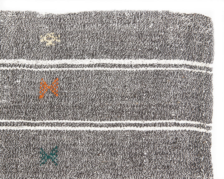 Gray Kilim Rug 5' 7" x 7' 1" | No. VR22977