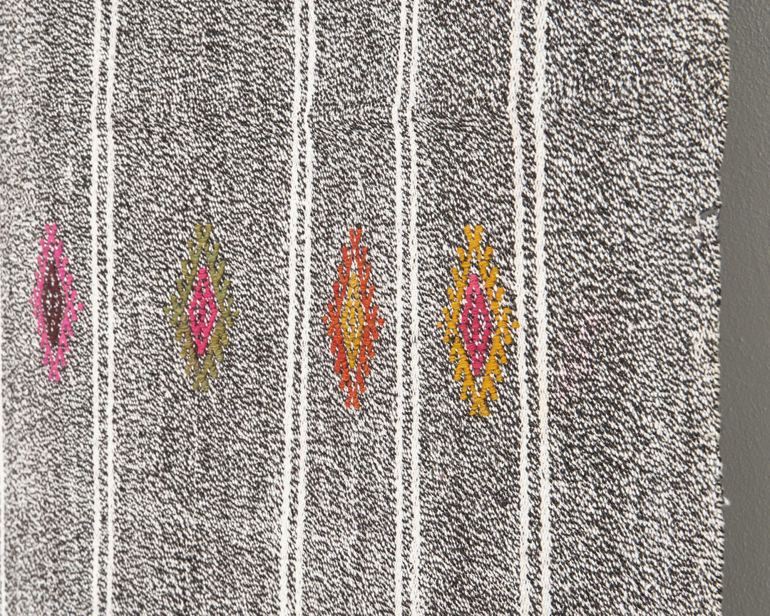 Gray Kilim Rug 6' 5" x 9' 2" | No. VR45331