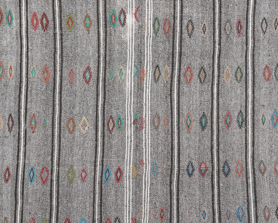 Gray Kilim Rug 6' 1" x 9' | No. VR76286