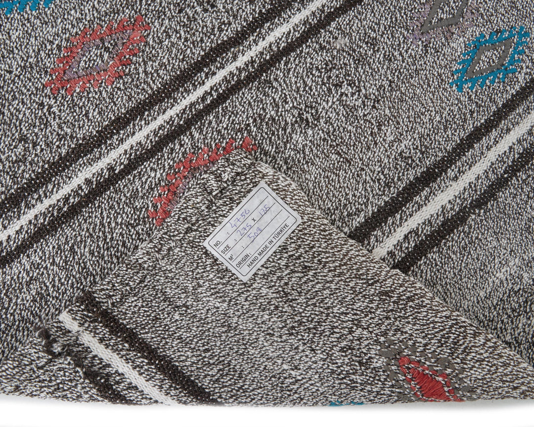 Gray Kilim Rug 6' 1" x 9' | No. VR76286