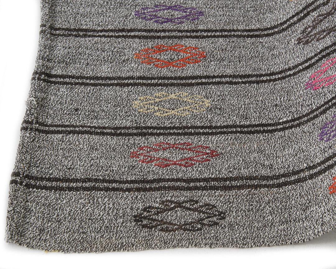 Gray Kilim Rug 6' 3" x 7' 9" | No. VR66919