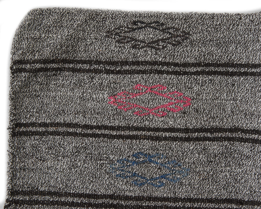 Gray Kilim Rug 6' 3" x 7' 9" | No. VR66919