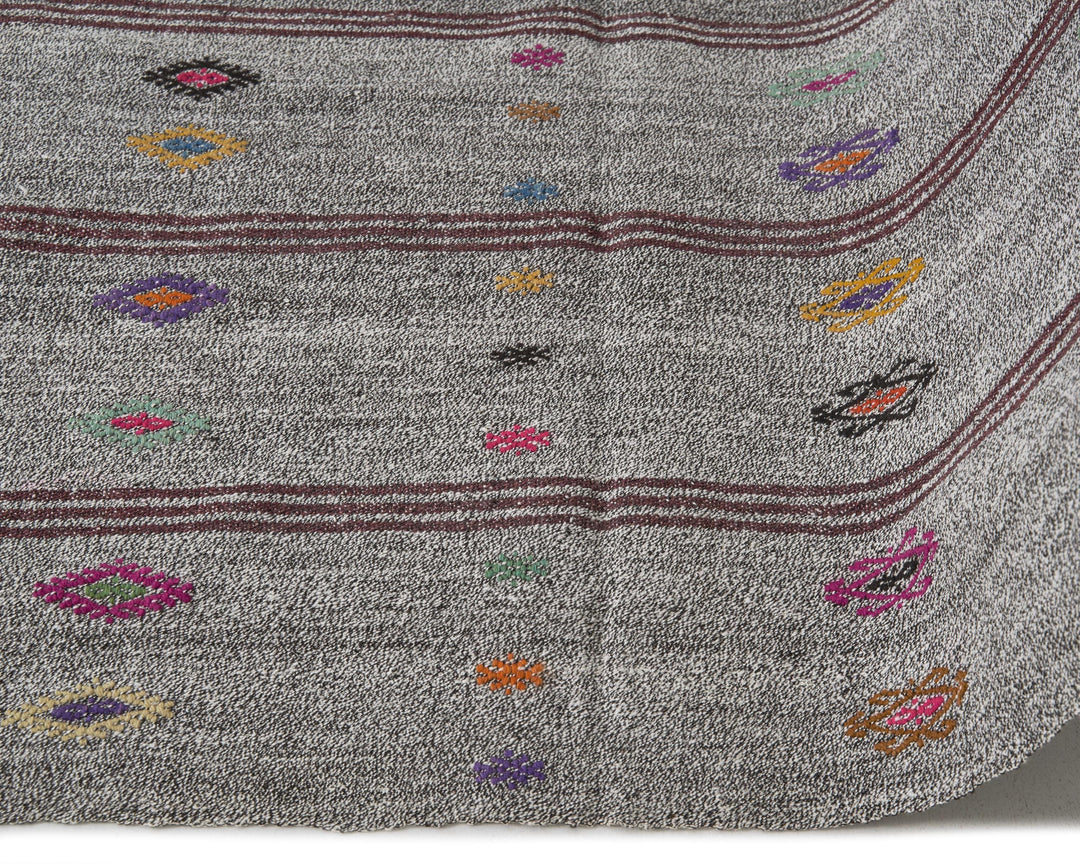Gray Kilim Rug 7' 3" x 9' | No. VR42073