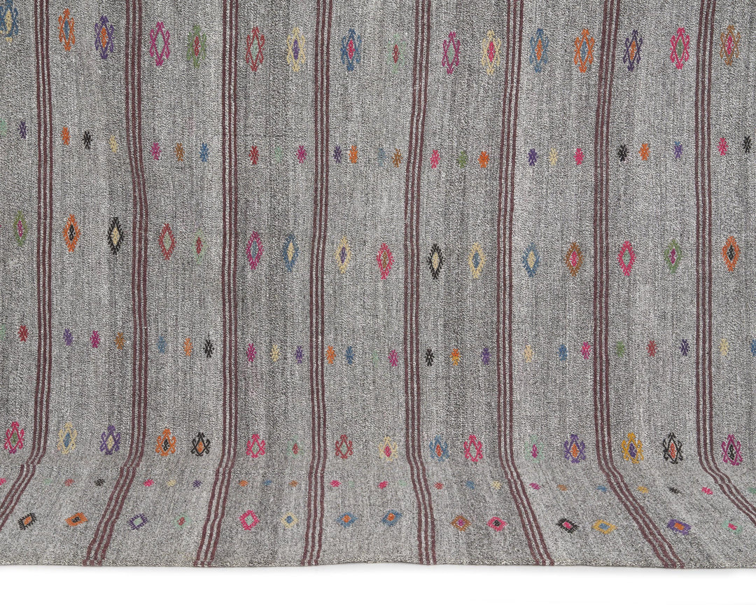 Gray Kilim Rug 7' 3" x 9' | No. VR42073