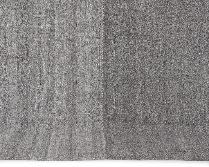 Gray Kilim Rug 5' 1" x 8' 2" | No. VR83740
