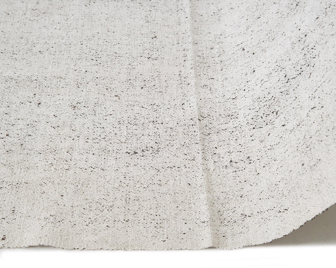 White Kilim Rug 6' 7" x 8' 10" | No. VR26240