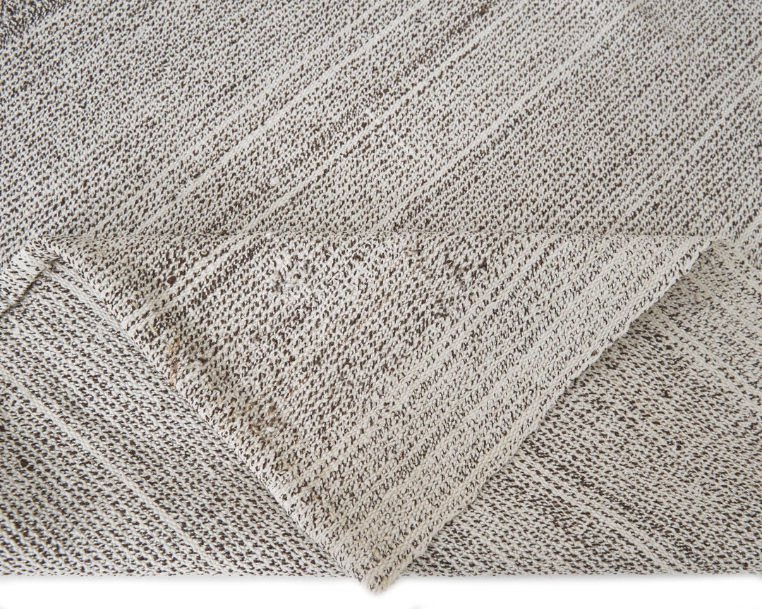 Gray Kilim Rug 5' 5" x 9' 10" | No. VR96823