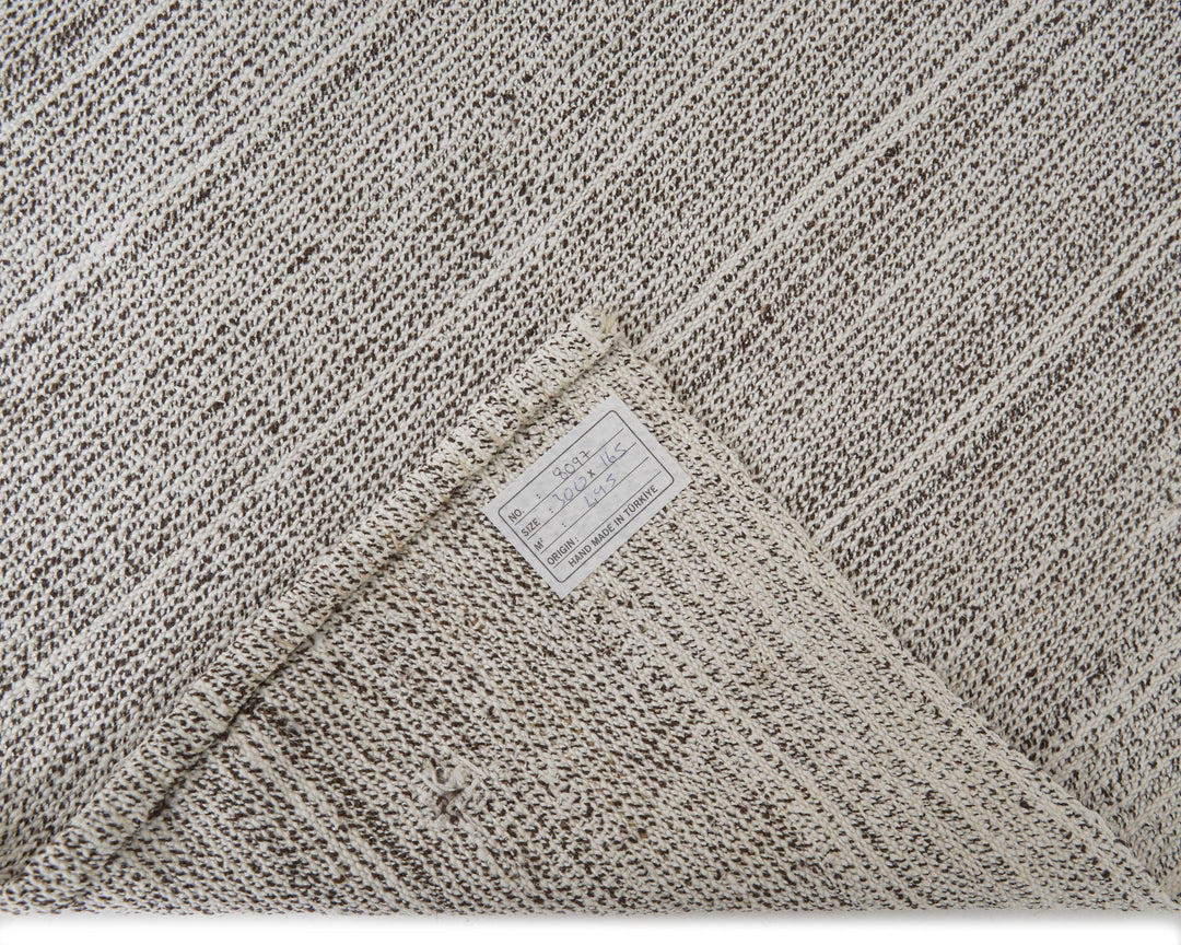 Gray Kilim Rug 5' 5" x 9' 10" | No. VR96823