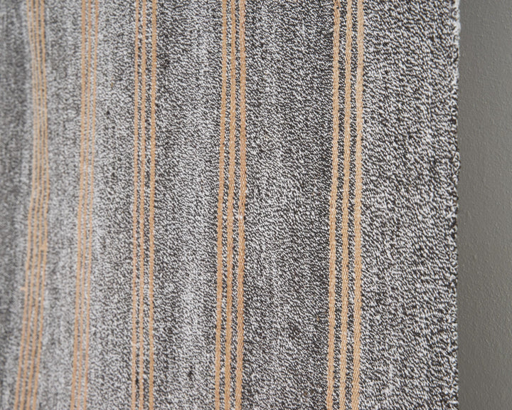 Gray Kilim Rug 6' 4" x 7' 10" | No. VR18563