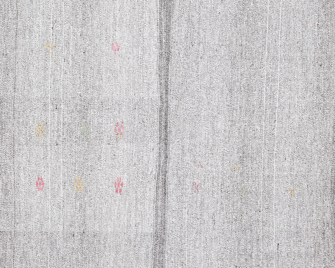 Gray Kilim Rug 4' 11" x 6' 11" | No. VR67718