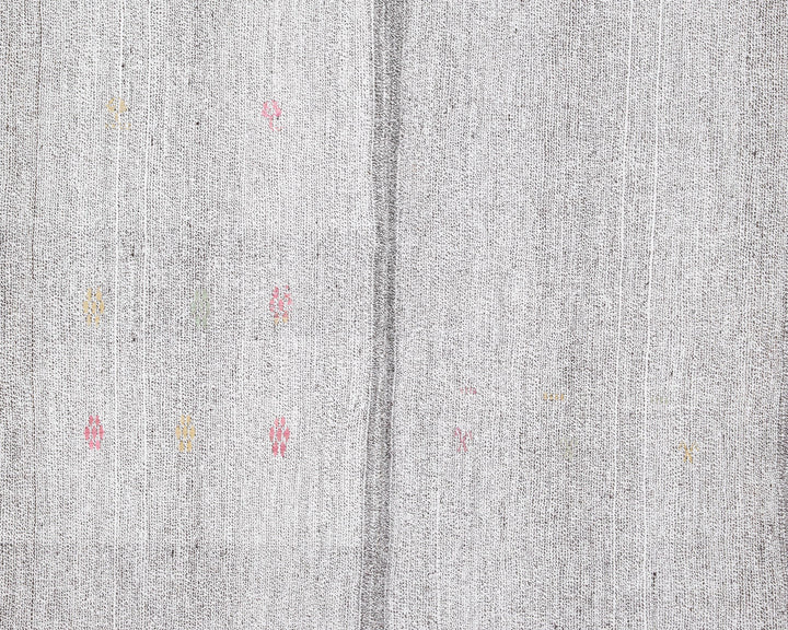 Gray Kilim Rug 4' 11" x 6' 11" | No. VR67718