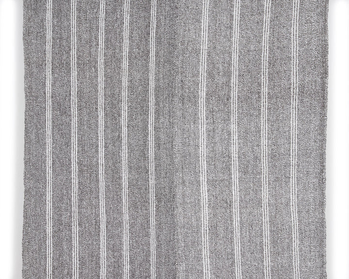 Gray Kilim Rug 4' 11" x 7' 1" | No. VR68547
