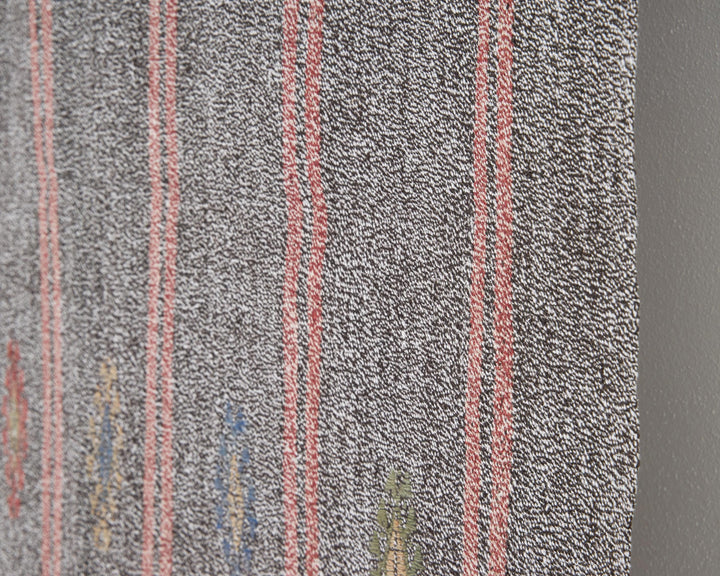 Gray Runner Rug 3' 6" x 8' 6" | No. VR53303