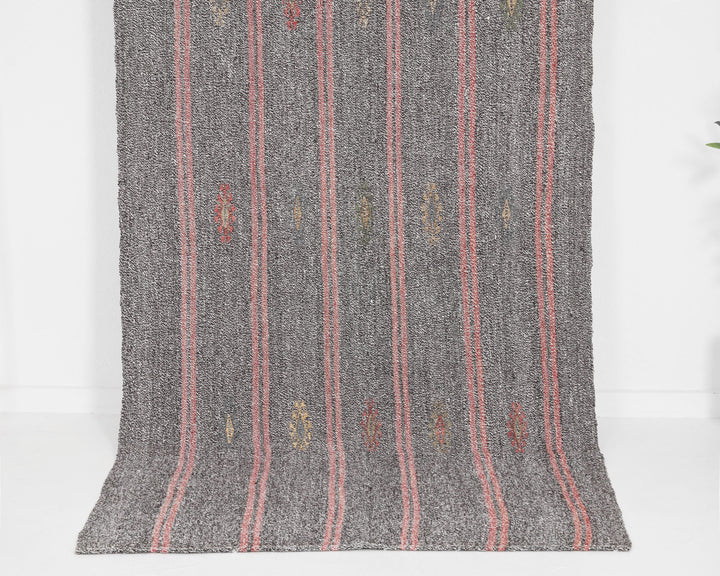 Gray Runner Rug 3' 6" x 8' 6" | No. VR53303