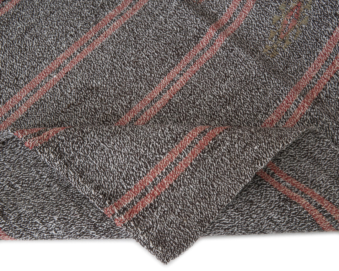Gray Runner Rug 3' 6" x 8' 6" | No. VR53303