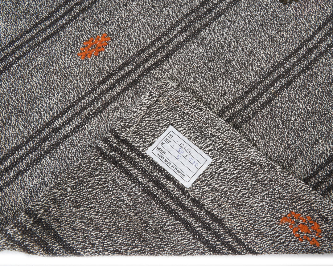 Gray Runner Rug 2' 11" x 18' 8" | No. VR15416
