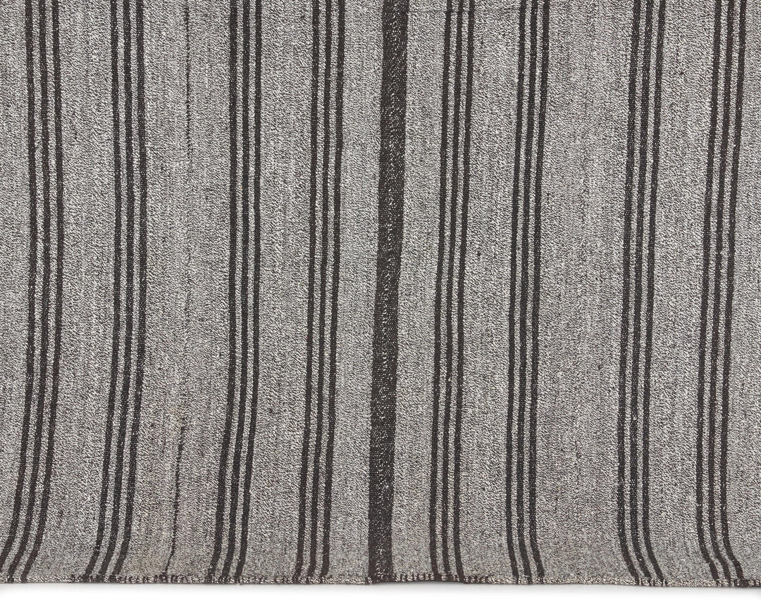 Gray Kilim Rug 4' 5" x 7' 2" | No. VR75448