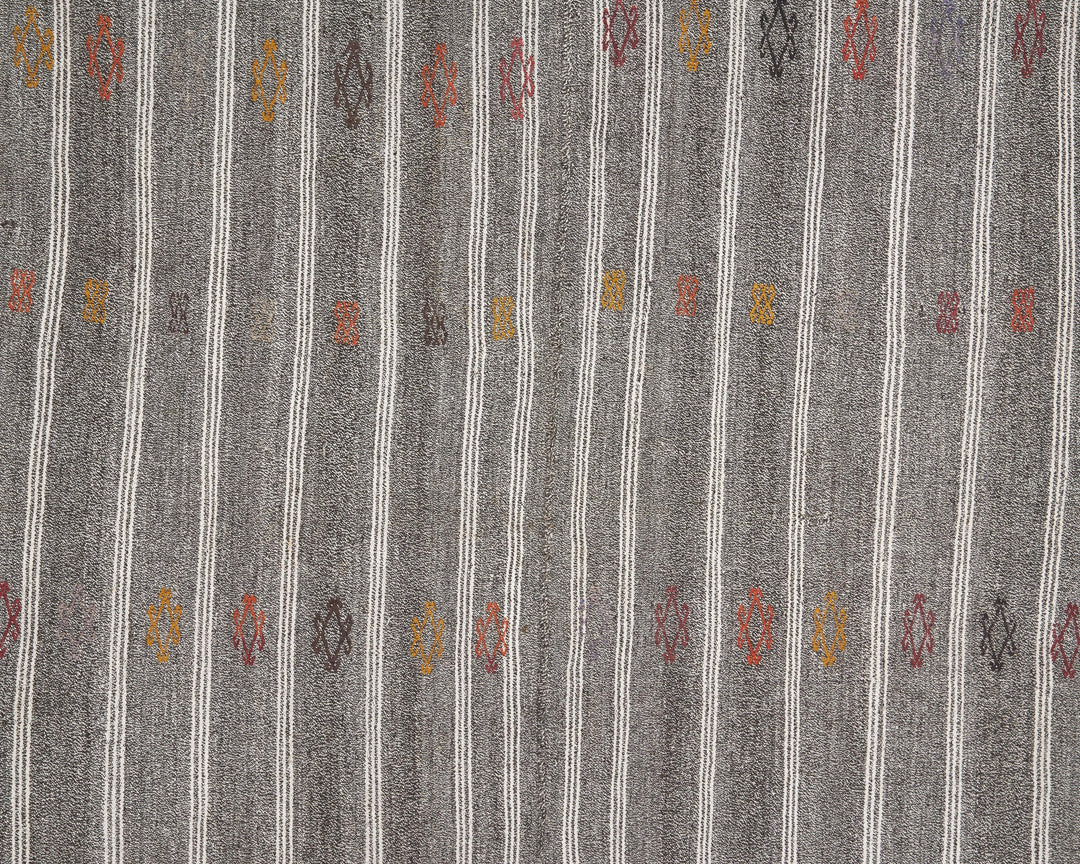 Gray Kilim Rug 6' 2" x 7' 3" | No. VR97496