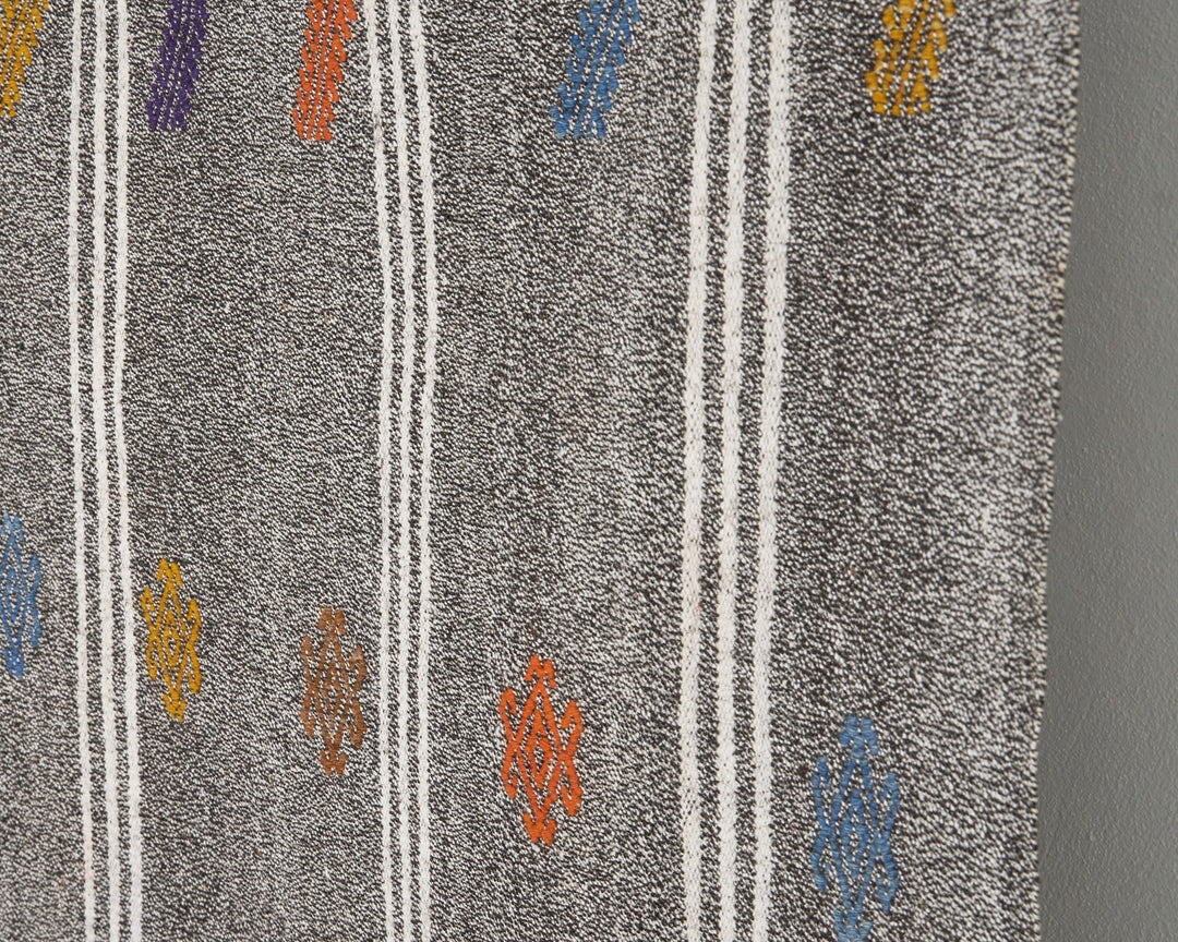 Gray Kilim Rug 5' 11" x 10' | No. VR22162