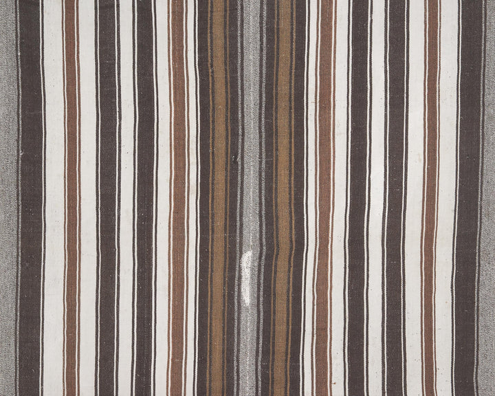 Kilim Rug 6' 7" x 7' 3" | No. VR92948