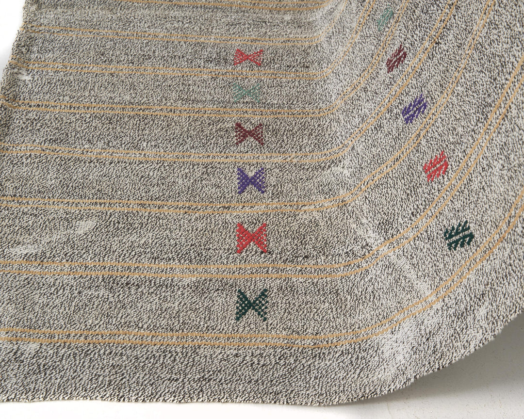 Gray Kilim Rug 5' 7" x 8' 6" | No. VR15060