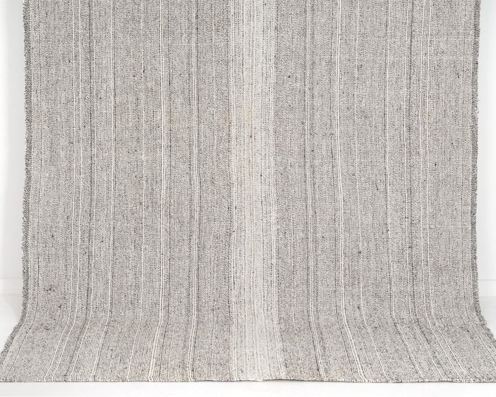 Gray Kilim Rug 5' 3" x 8' 4" | No. VR35206