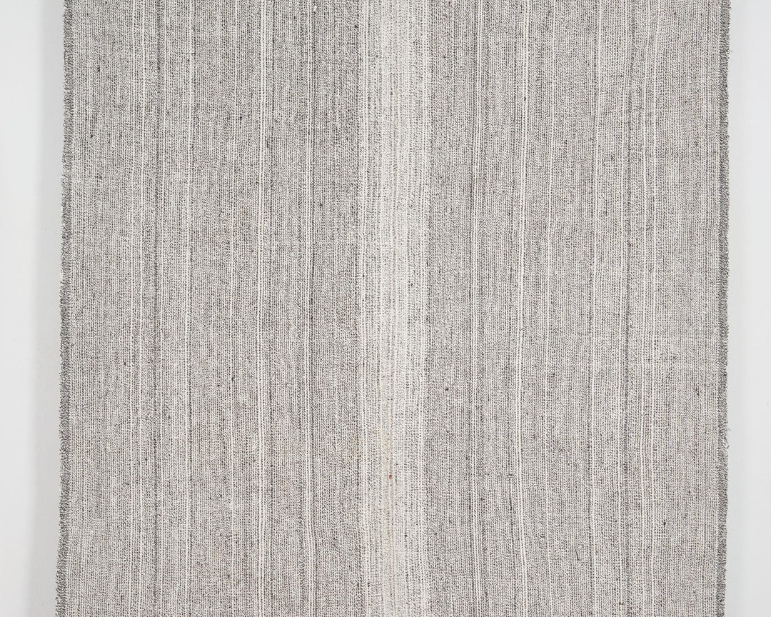 Gray Kilim Rug 5' 3" x 8' 4" | No. VR35206