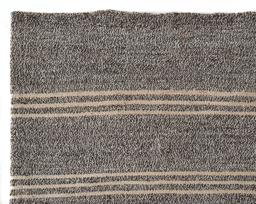 Kilim Rug 6' 5" x 8' 5" | No. VR83073