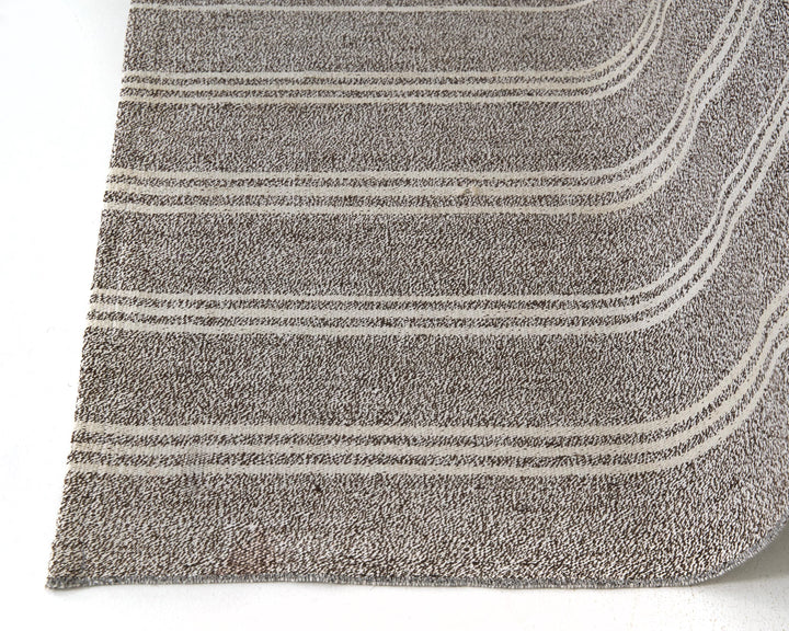 Kilim Rug 5' 7" x 8' | No. VR50994