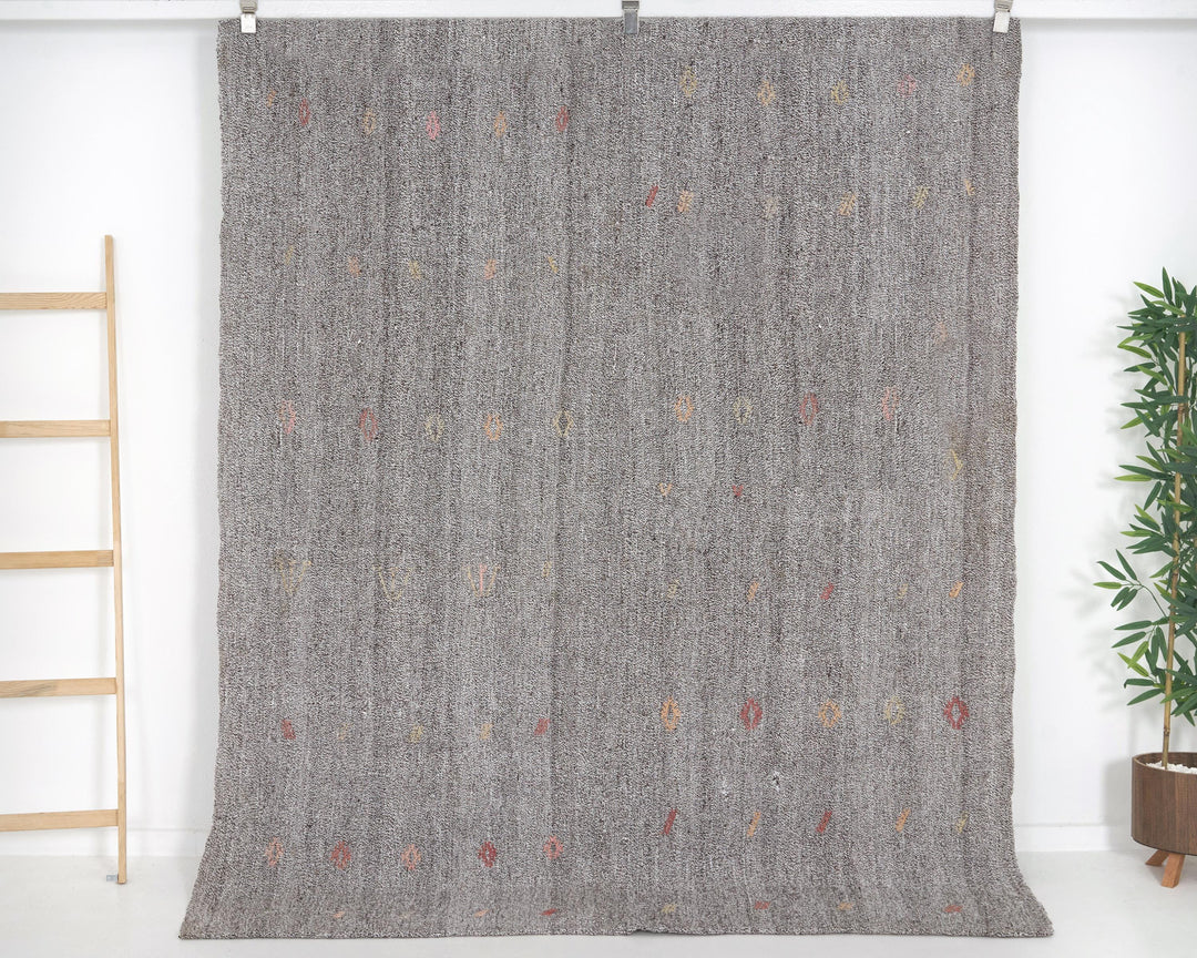 Gray Kilim Rug 6' 1" x 7' 2" | No. VR26208
